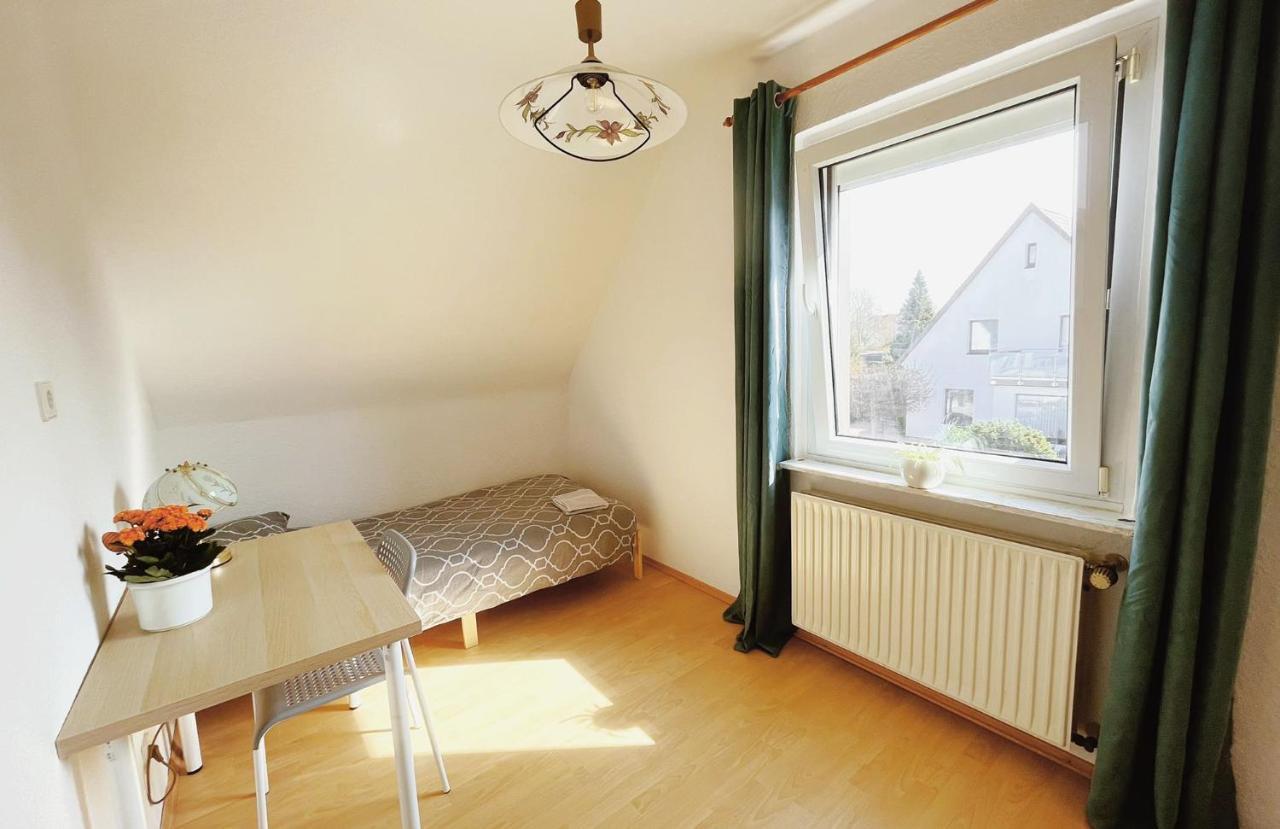 Messezimmer Laatzen 30880 * Hannover